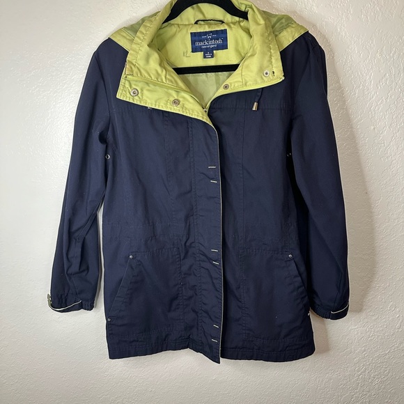 Mackintosh New England Women's Blue Lightweight Spring Jacket - Pre-owned Small - Picture 2 of 12